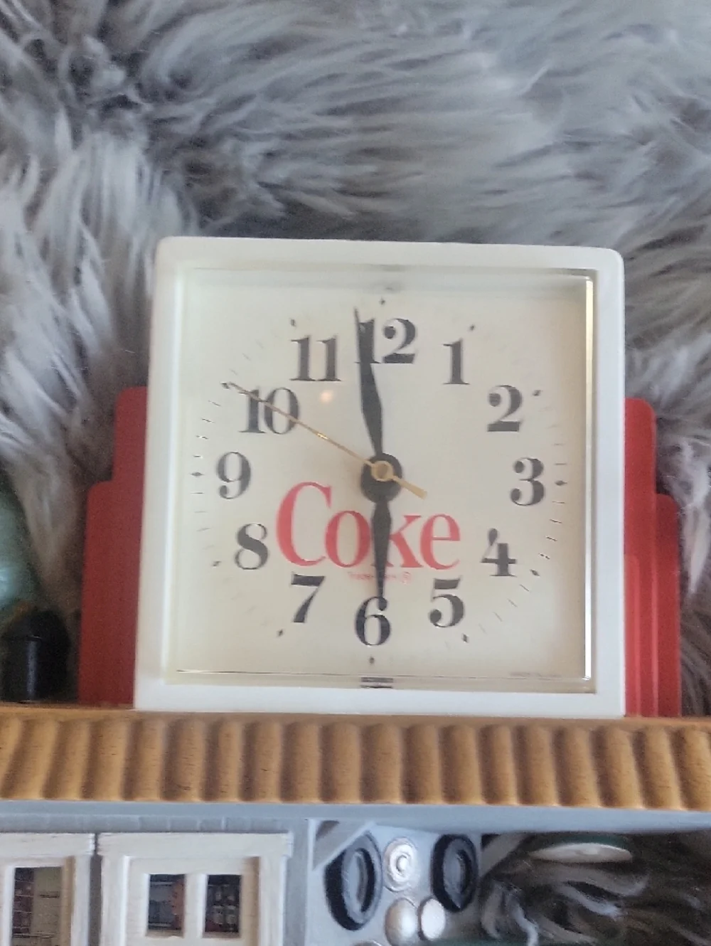 Vintage 1990's COCA COLA. Coke. Route 66 Garage Car Billboard Clock.